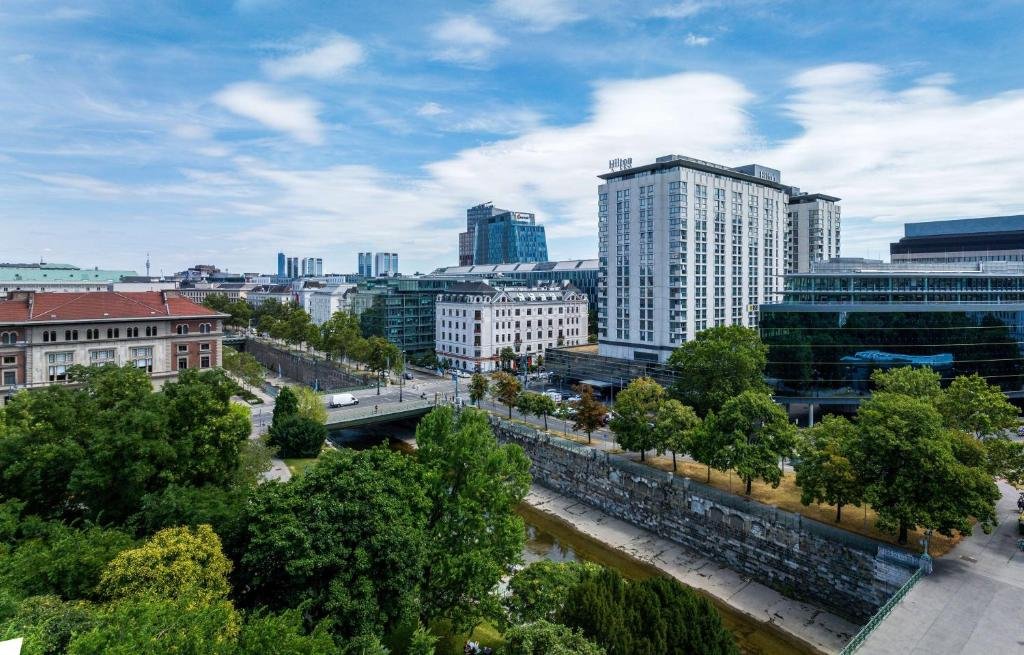 Vienna Airport Transfer to Hilton Vienna Park